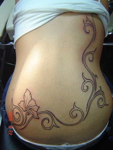 sexy tribal tattoo designs on lower back girl